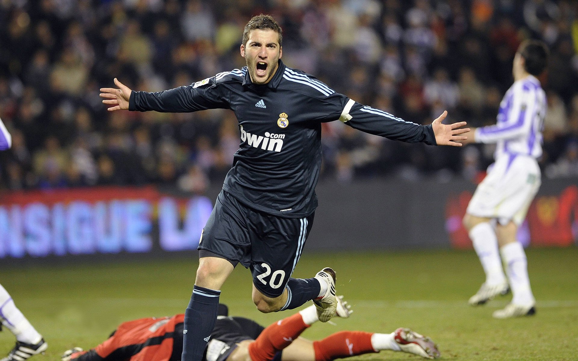 开云体育足球-单刀梦碎王子公园，德布劳内化身门神成巴黎最大克星，德布劳内门神附体，王子公园再成巴黎伤心地